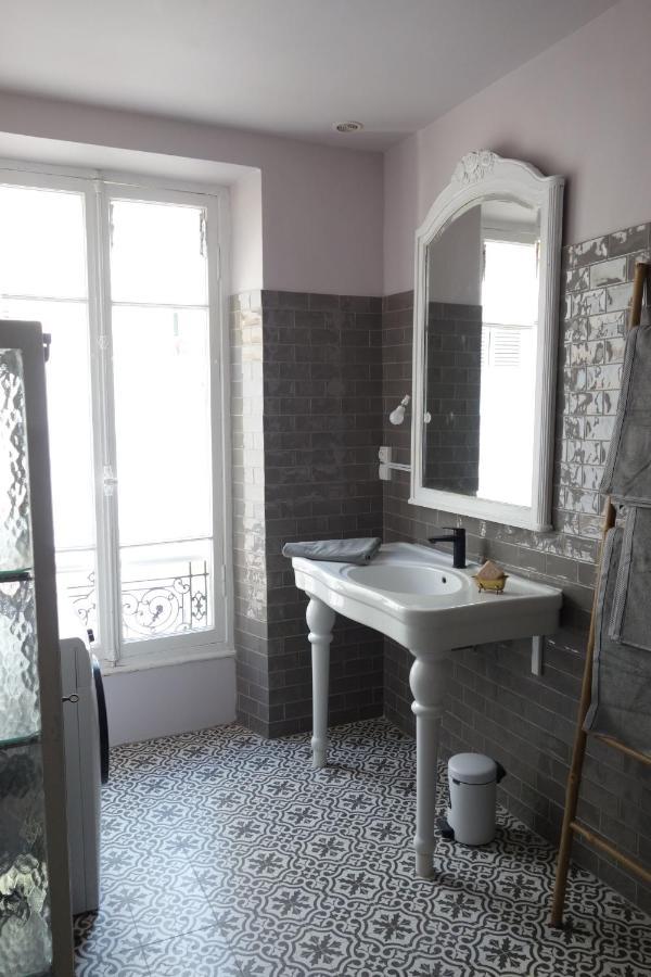 Modern, Traditional , Bright And Stylish Appartement Nizza Esterno foto