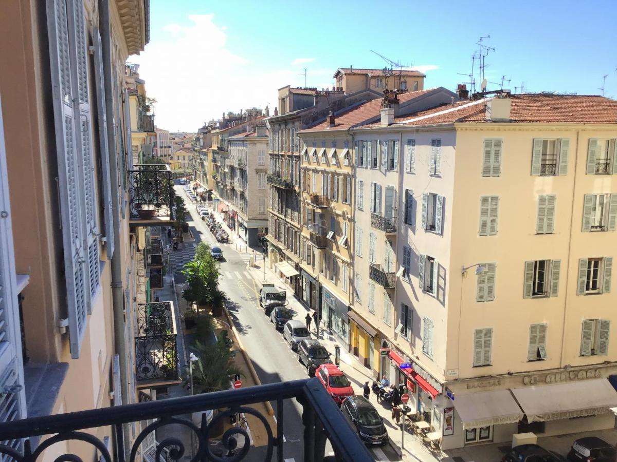 Modern, Traditional , Bright And Stylish Appartement Nizza Esterno foto